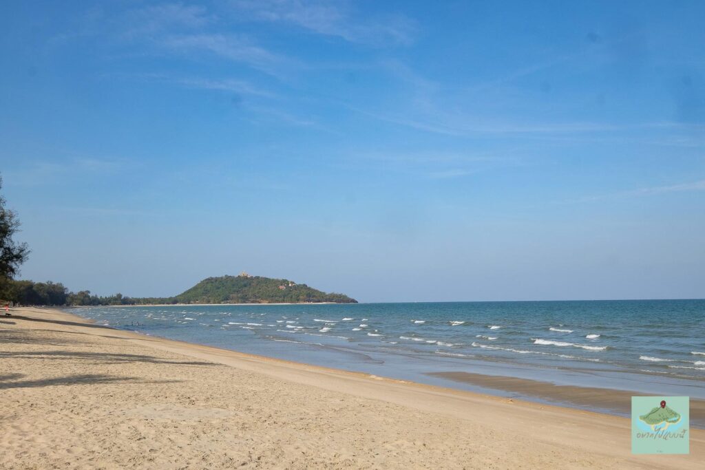 ชายหาดบ้านกรูด อ.บางสะพาน